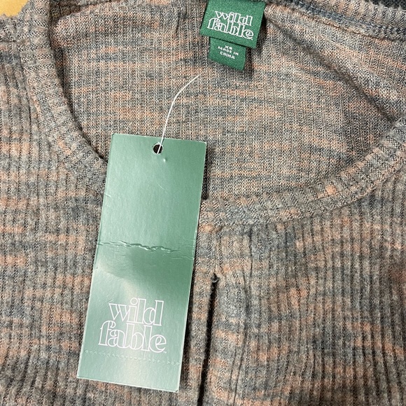 Cropped long sleeve open sweater - Picture 6 of 9